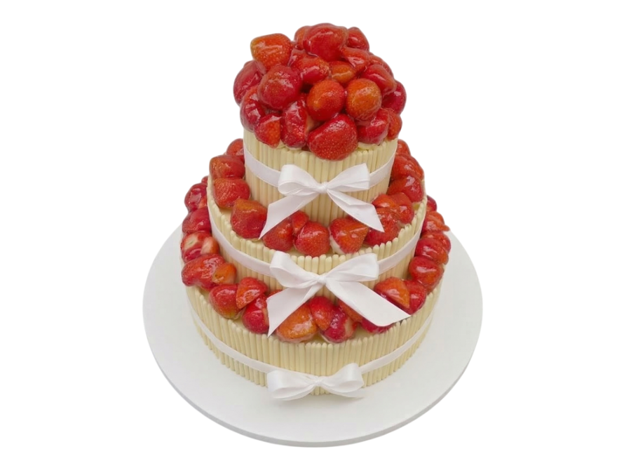 Svatební dort s čokoládovými tyčinkami a jahodami