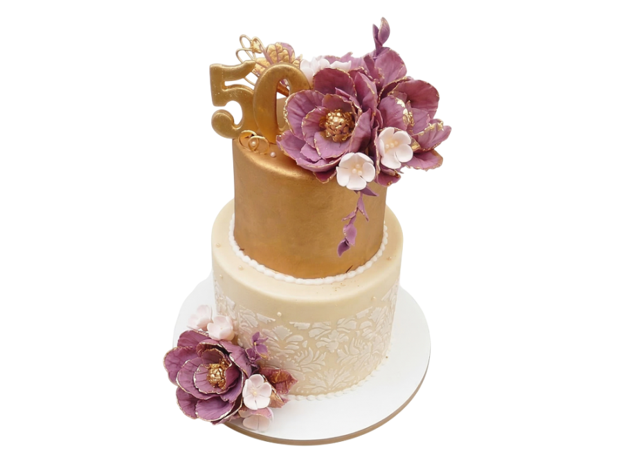 Slavnostní dort s pivoňkami a krajkou