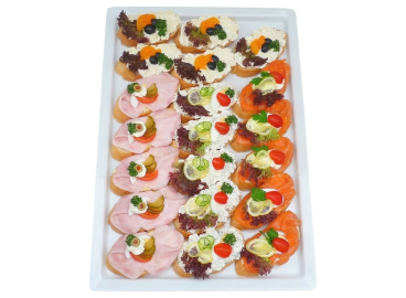 Obložené chlebíčky 20 ks - šunka, losos, kaviár, křen