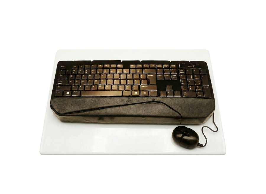 Modelovaný dort klávesnice s myší