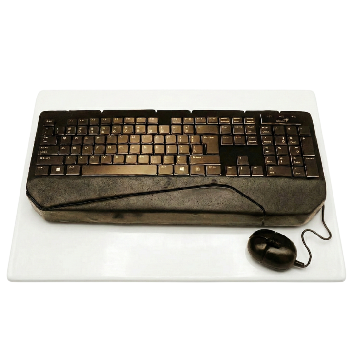 Modelovaný dort klávesnice s myší